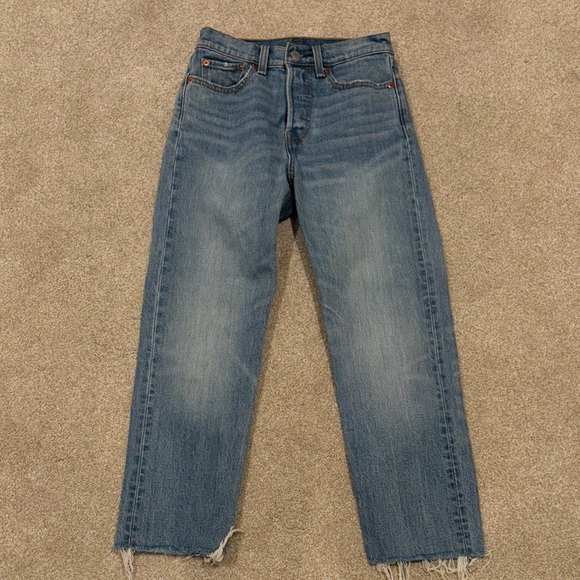 Levi's Denim - Levi’s capris size 24